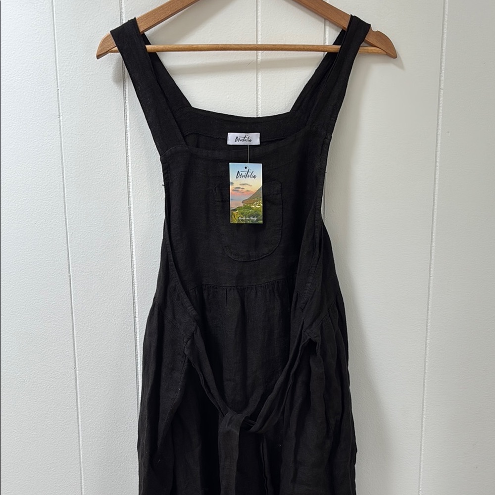 Black Linen Dress - Devitalia brand